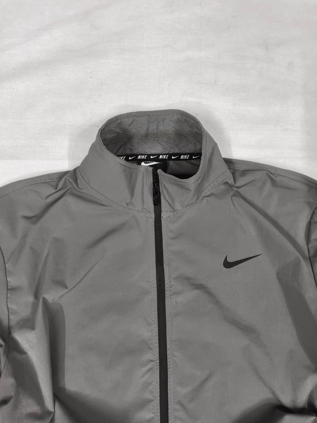 Nike windbreaker XL
