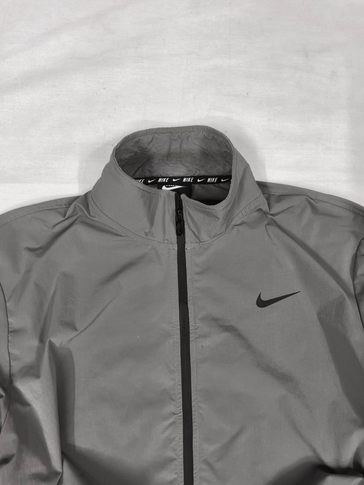 Nike windbreaker XL