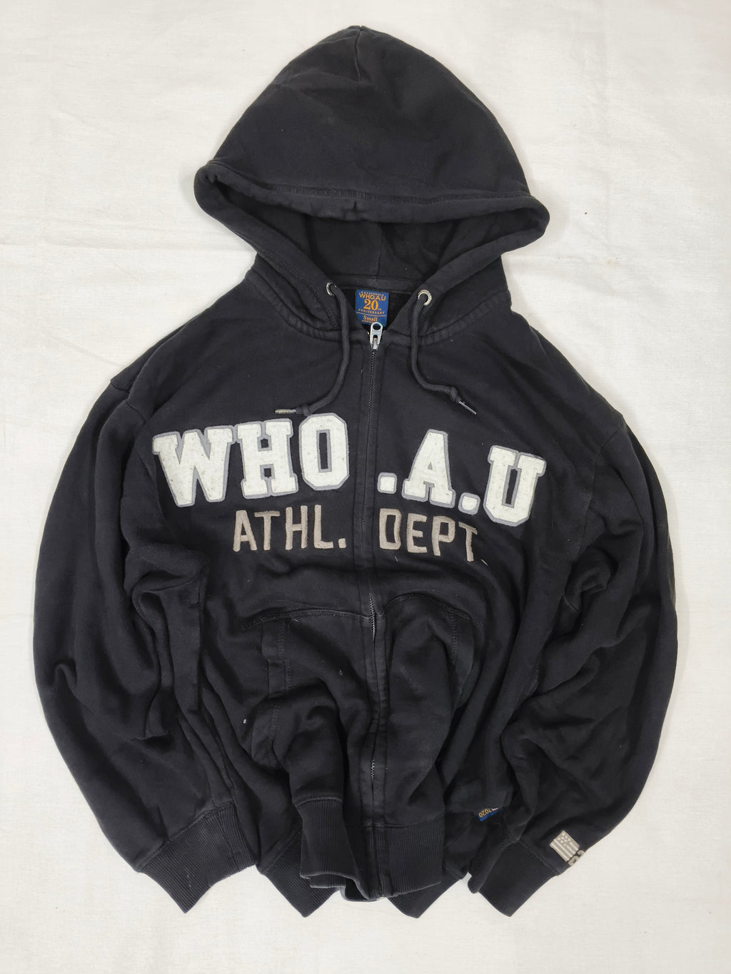 WHO .A.U hoodie L