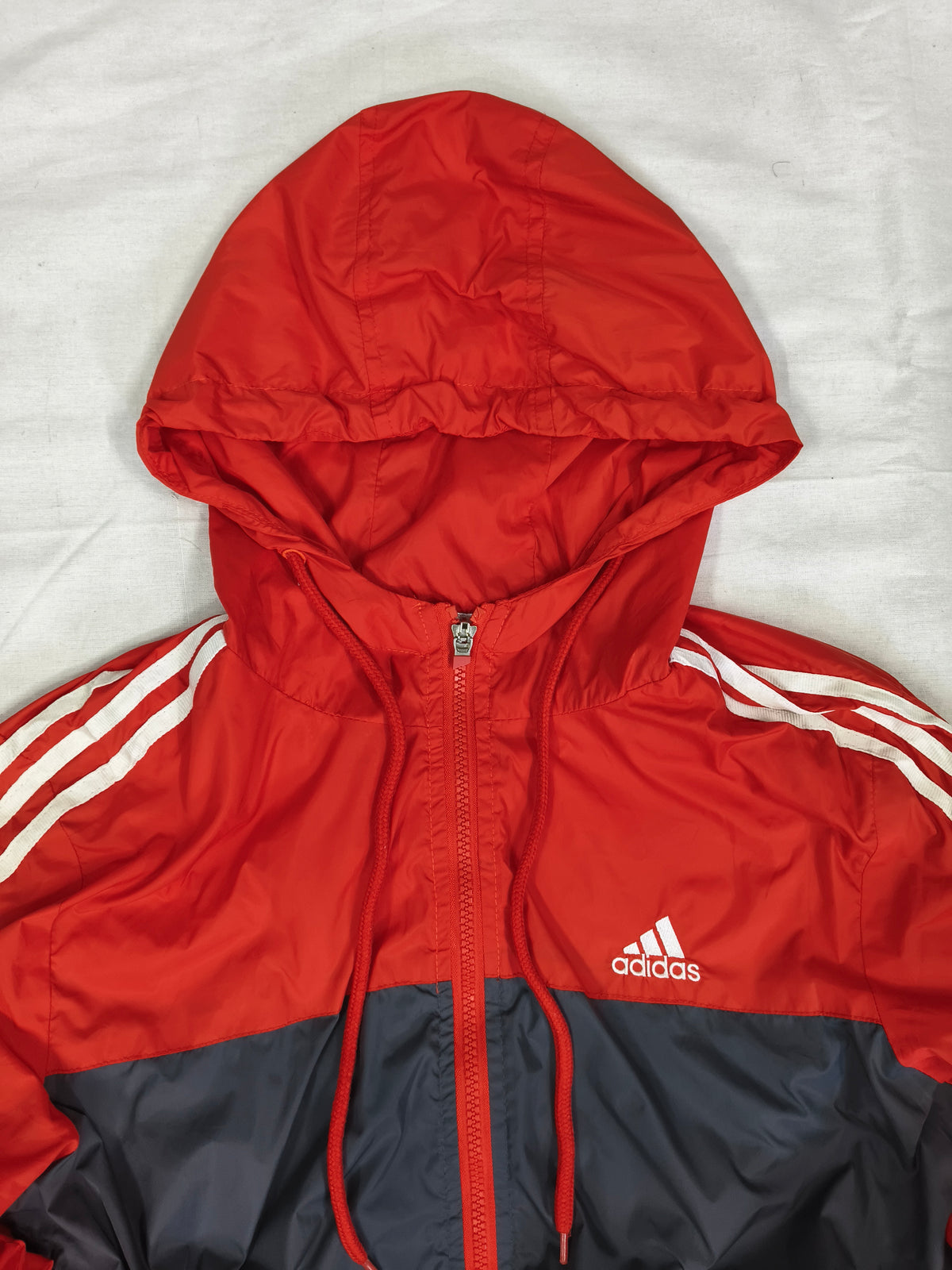 adidas windbreaker M